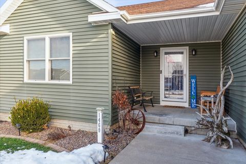 Tiny photo for 1460 LAWRENCE Avenue, Camanche, IA 52730 (MLS # QC4269072)