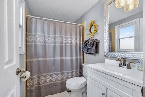 Tiny photo for 3925 TANGLEFOOT Court, Bettendorf, IA 52722 (MLS # 12549213)