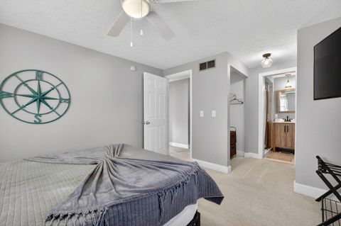 Tiny photo for 3925 TANGLEFOOT Court, Bettendorf, IA 52722 (MLS # 12549213)