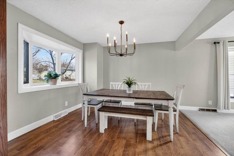Tiny photo for 3925 TANGLEFOOT Court, Bettendorf, IA 52722 (MLS # 12549213)
