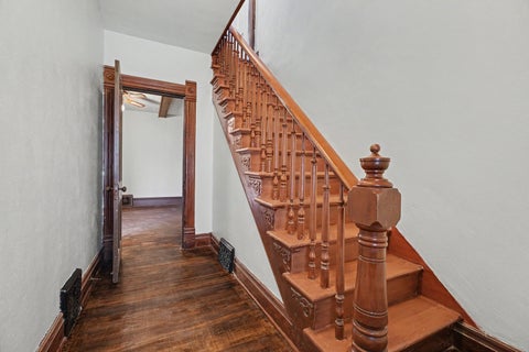 Tiny photo for 105 W Maple Street, Roberts, IL 60962 (MLS # 12702494)