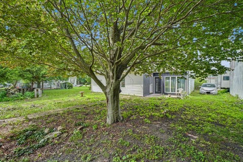 Tiny photo for 105 W Maple Street, Roberts, IL 60962 (MLS # 12702494)