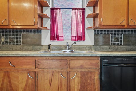 Tiny photo for 105 W Maple Street, Roberts, IL 60962 (MLS # 12702494)