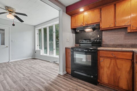 Tiny photo for 105 W Maple Street, Roberts, IL 60962 (MLS # 12702494)