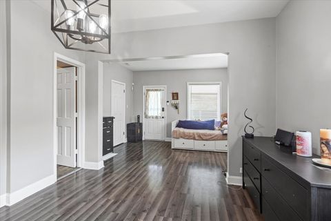 Tiny photo for 815 Oliver Avenue, Aurora, IL 60506 (MLS # 12460813)