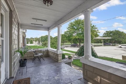 Tiny photo for 815 Oliver Avenue, Aurora, IL 60506 (MLS # 12460813)