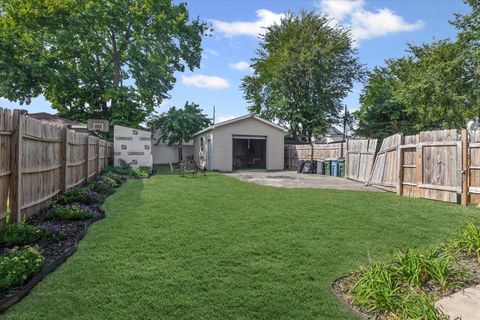 Tiny photo for 815 Oliver Avenue, Aurora, IL 60506 (MLS # 12460813)