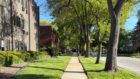 Tiny photo for 1117 Leavitt Avenue #108, Flossmoor, IL 60422 (MLS # 12649759)