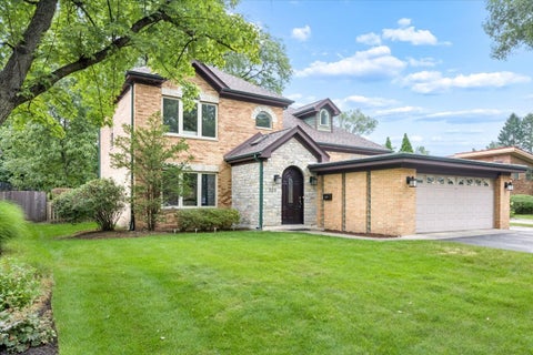 Photo of 226 SUNSET Drive, Wilmette, IL 60091 (MLS # 12737116)