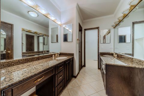 Tiny photo for 8100 S Park Avenue, Burr Ridge, IL 60527 (MLS # 12655758)