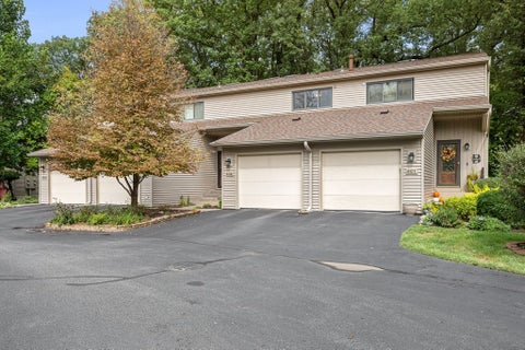Tiny photo for 2809 12th Avenue #402, Rock Island, IL 61201 (MLS # 12760312)