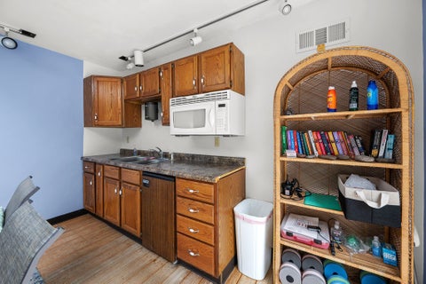 Tiny photo for 2809 12th Avenue #402, Rock Island, IL 61201 (MLS # 12760312)