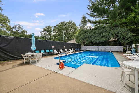 Tiny photo for 2809 12th Avenue #402, Rock Island, IL 61201 (MLS # 12760312)