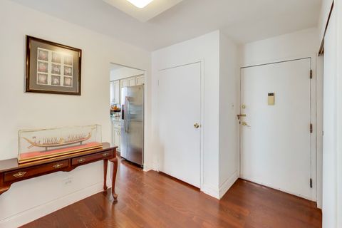 Tiny photo for 40 N Tower Road #16N, Oak Brook, IL 60523 (MLS # 12617054)