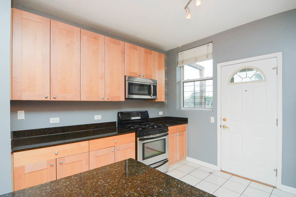 1421 W JONQUIL Terrace 3