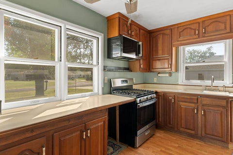 Tiny photo for 27 Suburban Heights, Milan, IL 61264 (MLS # 12751450)
