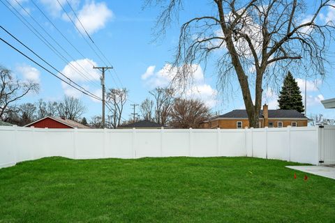 Tiny photo for 14940 Oak Street, Dolton, IL 60419 (MLS # 12604444)