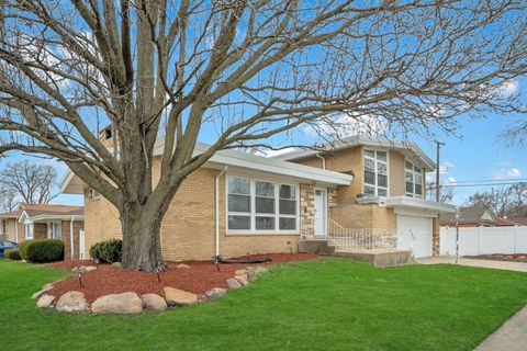 Tiny photo for 14940 Oak Street, Dolton, IL 60419 (MLS # 12604444)