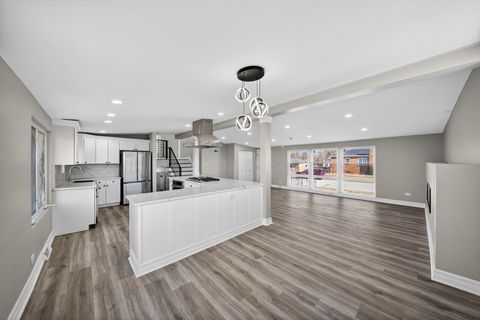 Tiny photo for 14940 Oak Street, Dolton, IL 60419 (MLS # 12604444)