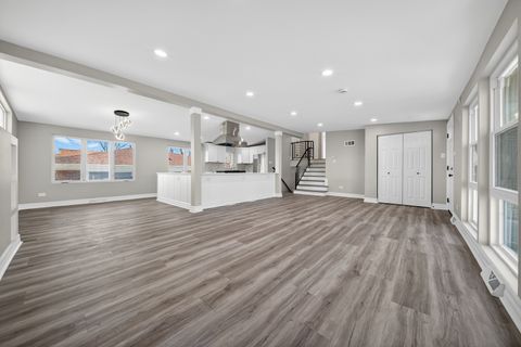 Tiny photo for 14940 Oak Street, Dolton, IL 60419 (MLS # 12604444)