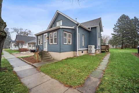 Photo of 128 N HADSALL Street N, Genoa, IL 60135 (MLS # 12536864)