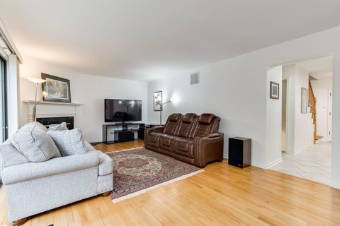 Tiny photo for 19W074 Avenue Barbizon, Oak Brook, IL 60523 (MLS # 12494745)