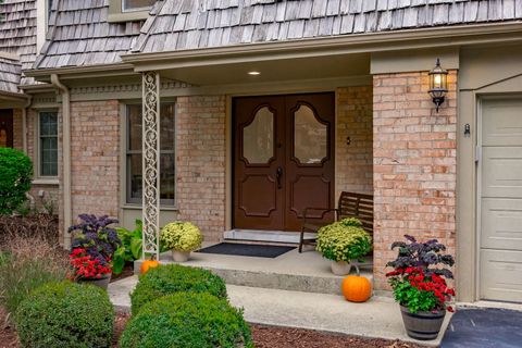 Tiny photo for 19W074 Avenue Barbizon, Oak Brook, IL 60523 (MLS # 12494745)