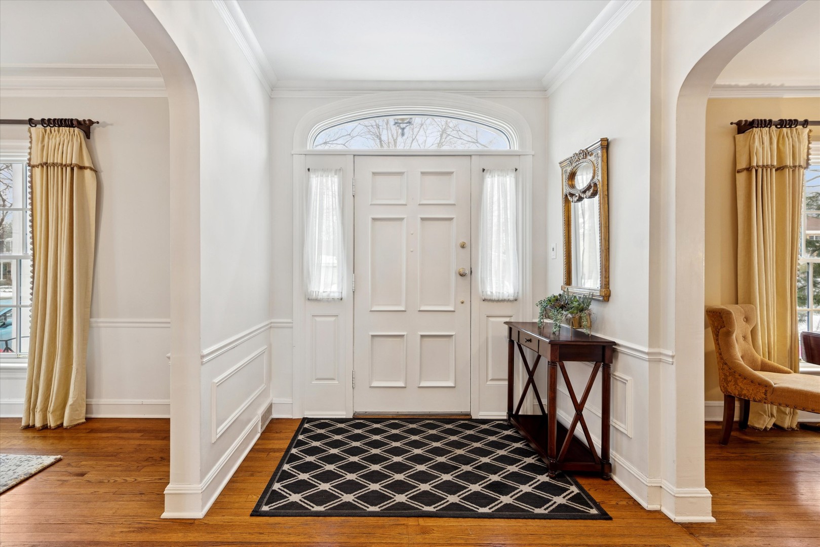 254 W Claremont Street