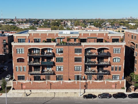 Photo of 2801 N Oakley Avenue #206, Chicago, IL 60618 (MLS # 12791279)