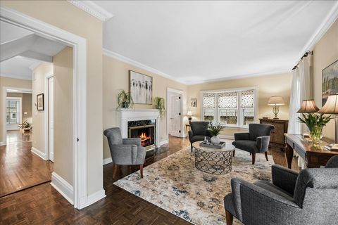 Tiny photo for 814 Park Avenue, Wilmette, IL 60091 (MLS # 12607115)