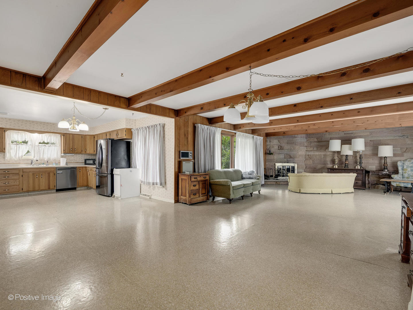 1106 E North Path