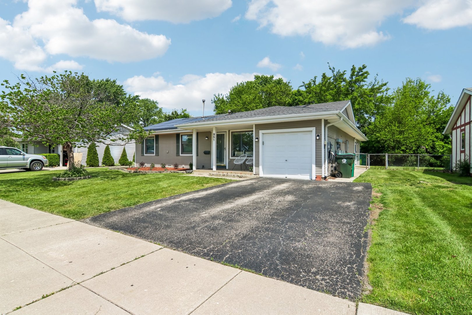 951 Grissom Trail
