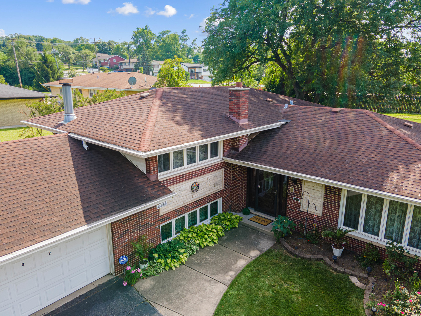 8832 Pleasant Avenue