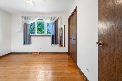 Tiny photo for 8832 Pleasant Avenue, Hickory Hills, IL 60457 (MLS # 12549684)