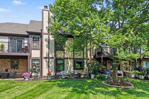Tiny photo for 430 Elizabeth Drive #2C, Wood Dale, IL 60191 (MLS # 12736589)