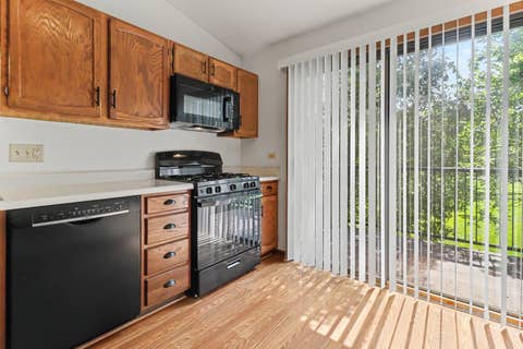 Tiny photo for 430 Elizabeth Drive #2C, Wood Dale, IL 60191 (MLS # 12736589)