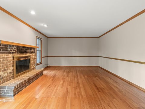 Tiny photo for 23W501 Green Trails Drive, Naperville, IL 60540 (MLS # 12481095)