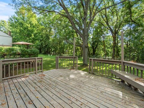 Tiny photo for 23W501 Green Trails Drive, Naperville, IL 60540 (MLS # 12481095)