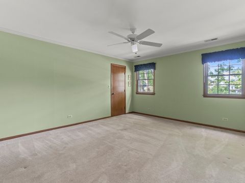 Tiny photo for 23W501 Green Trails Drive, Naperville, IL 60540 (MLS # 12481095)