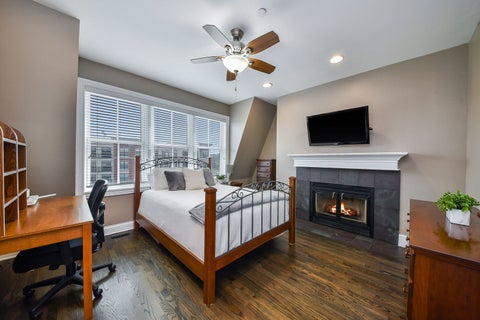 Tiny photo for 460 Pennsylvania Avenue #B, Glen Ellyn, IL 60137 (MLS # 12736673)