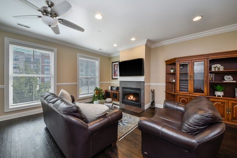 Tiny photo for 460 Pennsylvania Avenue #B, Glen Ellyn, IL 60137 (MLS # 12736673)