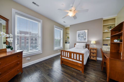 Tiny photo for 460 Pennsylvania Avenue #B, Glen Ellyn, IL 60137 (MLS # 12736673)
