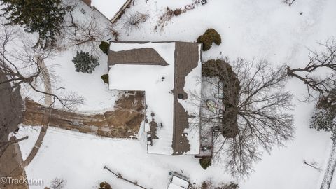 Tiny photo for 6724 Meadowcrest Drive, Downers Grove, IL 60516 (MLS # 12520749)