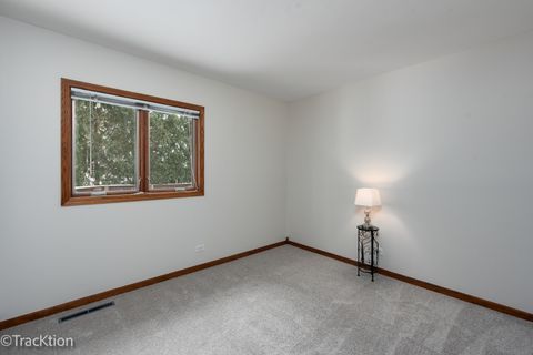 Tiny photo for 6724 Meadowcrest Drive, Downers Grove, IL 60516 (MLS # 12520749)
