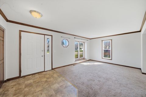 Tiny photo for 1047 Waterford Cut, Crystal Lake, IL 60014 (MLS # 12521825)