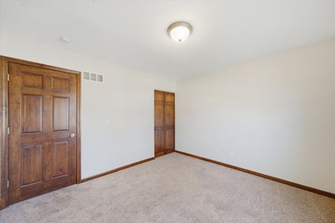 Tiny photo for 1047 Waterford Cut, Crystal Lake, IL 60014 (MLS # 12521825)