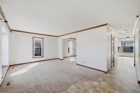 Tiny photo for 1047 Waterford Cut, Crystal Lake, IL 60014 (MLS # 12521825)