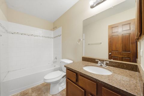 Tiny photo for 1047 Waterford Cut, Crystal Lake, IL 60014 (MLS # 12521825)