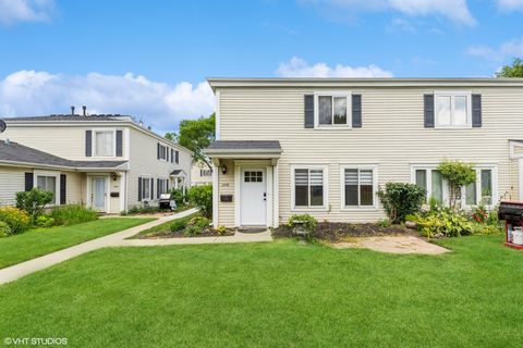 1110 Cove Drive 218C Prospect Heights IL 60070