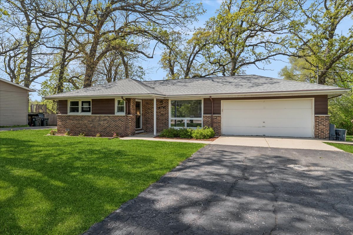 1806 Hazelwood Drive